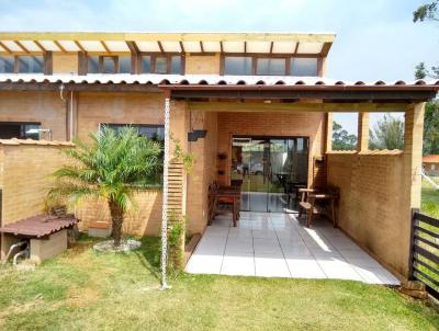 Casa para Venda, em Imbituba, bairro Araçatuba, 2 dormitórios, 1 banheiro